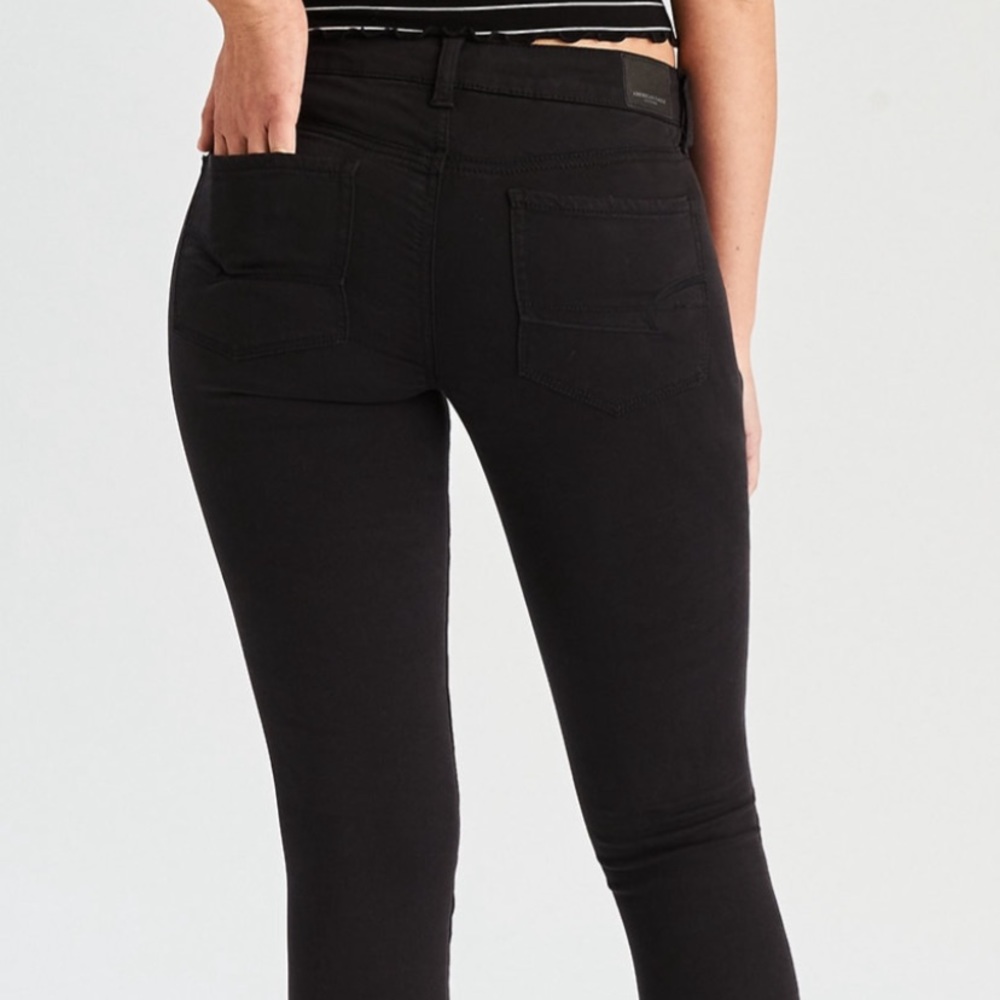 Black American Eagle jeggings! ✨